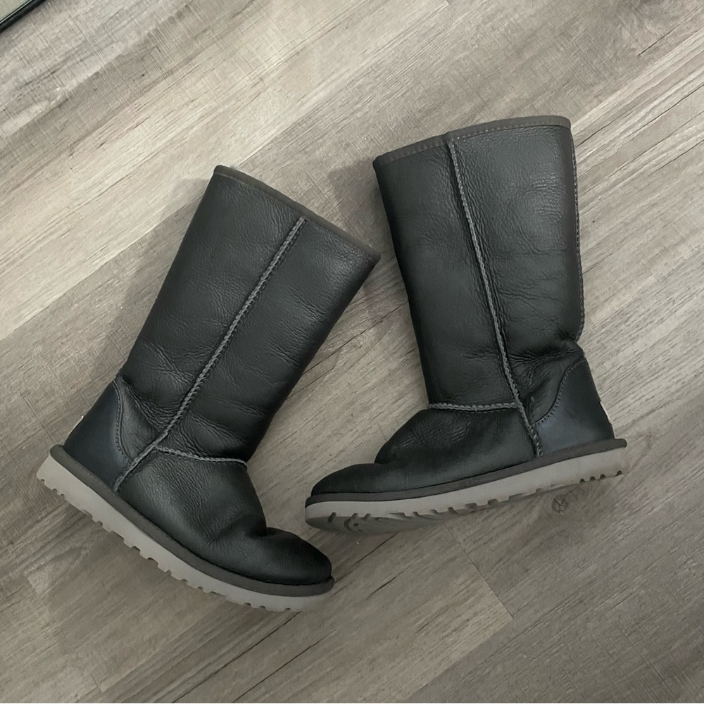 Metallic Blue Classic Tall Ugg size 5